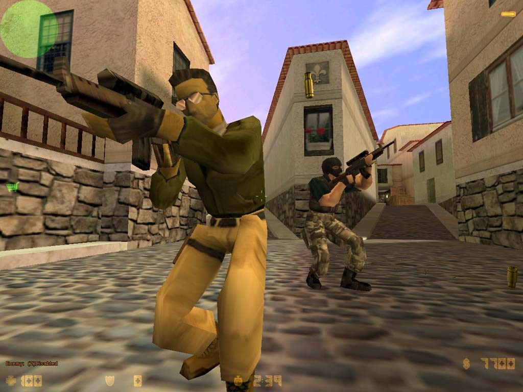 初代Counter-Strikeで銃を構えたプレイヤーたちのゲーム画面